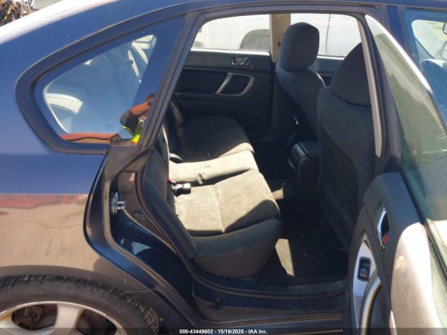 Subaru Legacy 2.5i Image 5