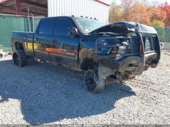  Salvage Chevrolet Silverado 2500