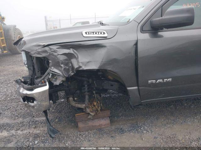 Ram 1500 Big Horn  4x4 5'7 Box Image 15