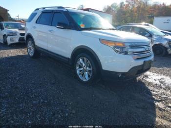  Salvage Ford Explorer