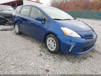  Salvage Toyota Prius v