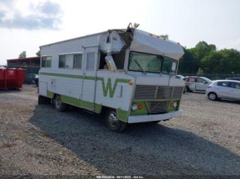  Salvage Winnebago Brave