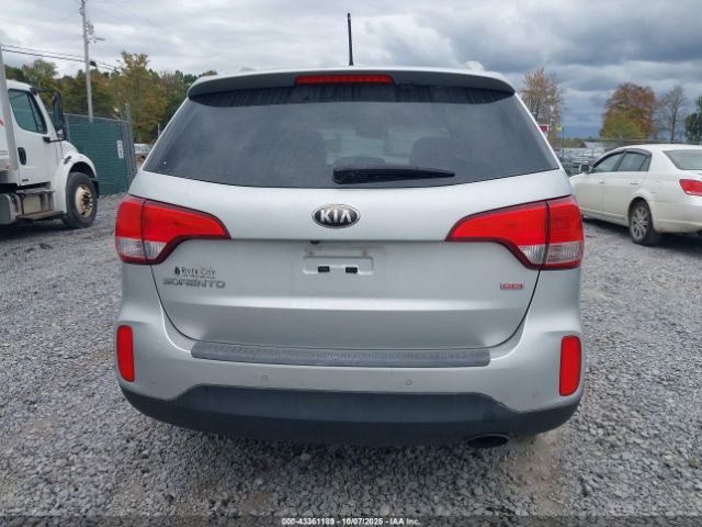 Kia Sorento Lx Image 16