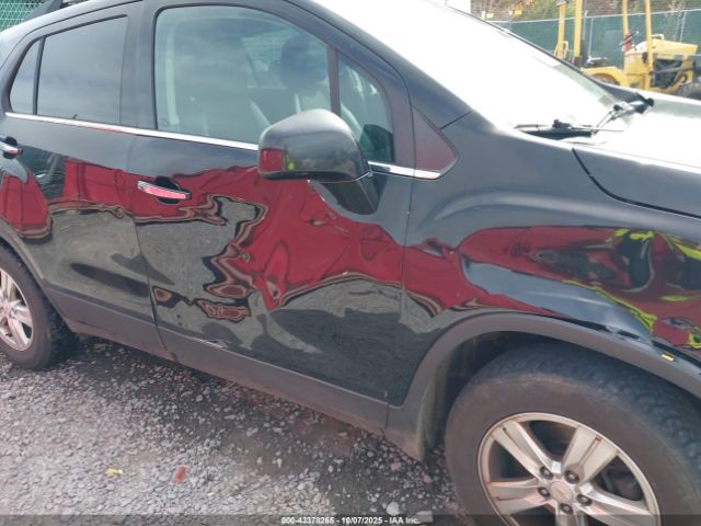 Chevrolet Trax Lt Image 3