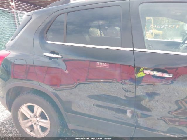 Chevrolet Trax Lt Image 12