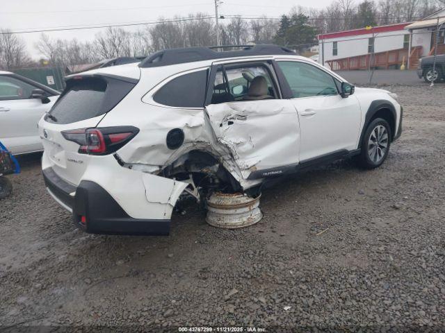 Subaru Outback Limited Image 2