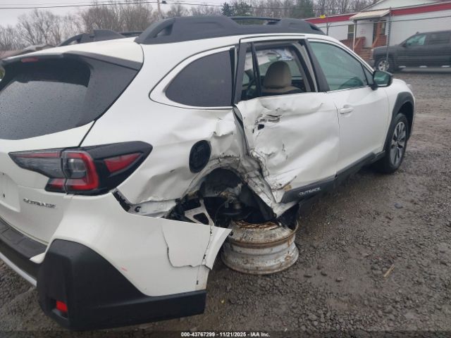 Subaru Outback Limited Image 16