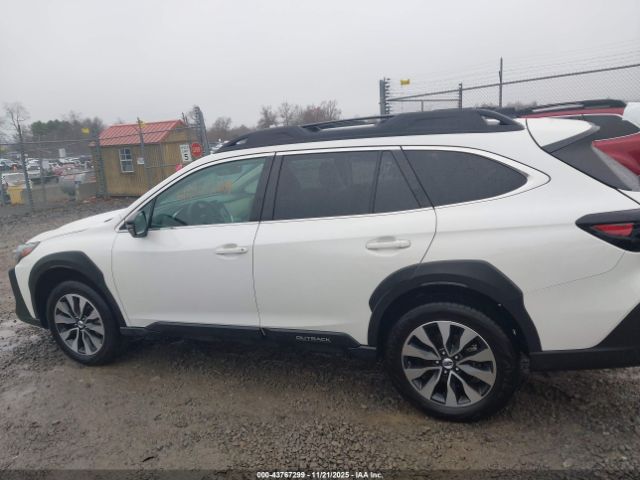 Subaru Outback Limited Image 8