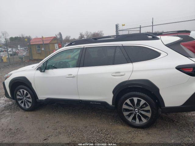 Subaru Outback Limited Image 8