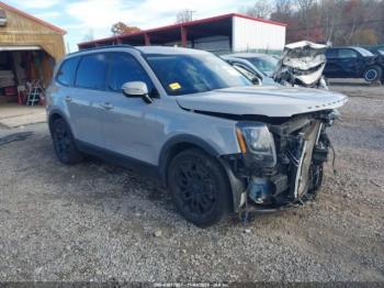  Salvage Kia Telluride