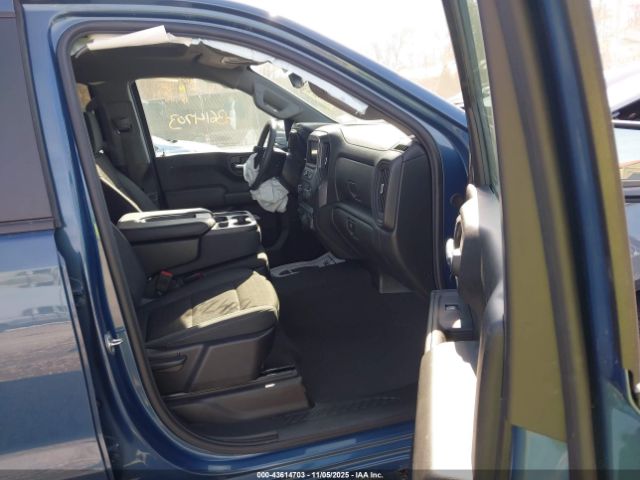 Chevrolet Silverado 1500 4wd  Short Bed Custom Image 13