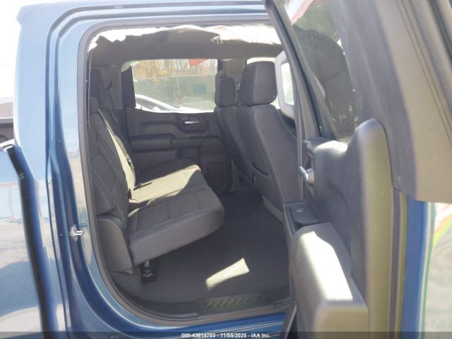 Chevrolet Silverado 1500 4wd  Short Bed Custom Image 11