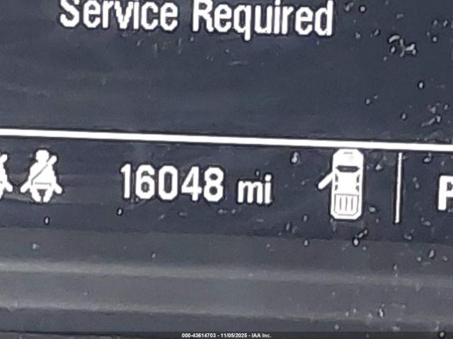 Chevrolet Silverado 1500 4wd  Short Bed Custom Image 4