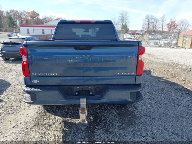 Chevrolet Silverado 1500 4wd  Short Bed Custom Image 3