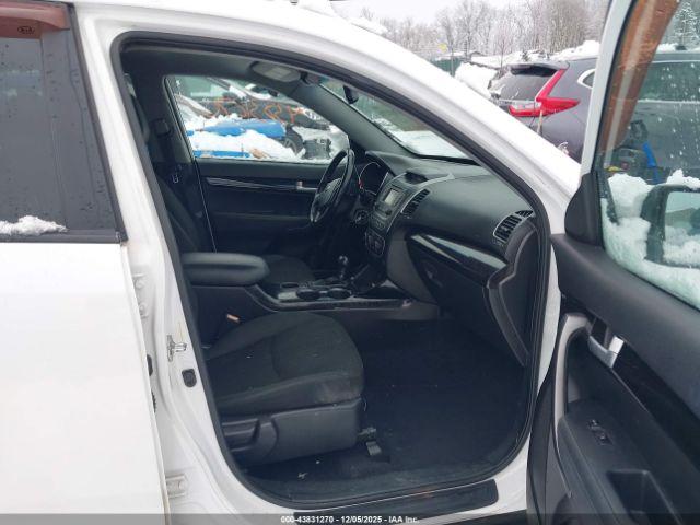 Kia Sorento Lx Image 9