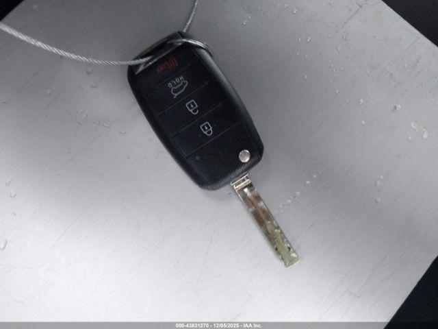 Kia Sorento Lx Image 11