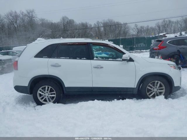 Kia Sorento Lx Image 2