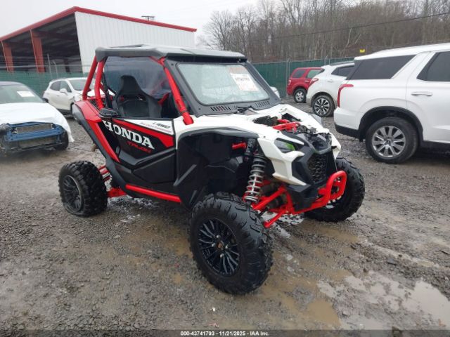 Honda Sxs1000 S2r Image 1