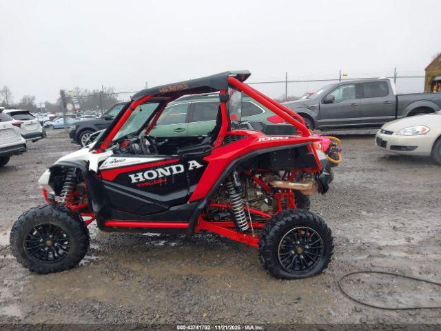 Honda Sxs1000 S2r Image 13