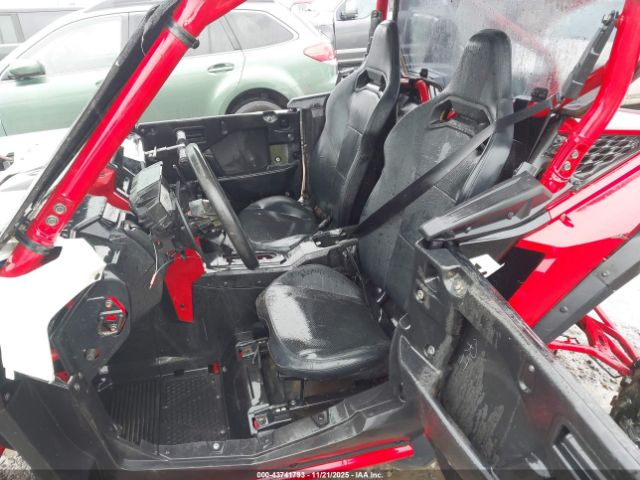 Honda Sxs1000 S2r Image 12