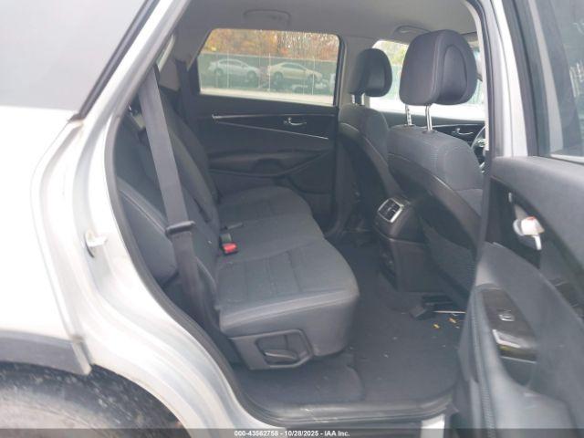 Kia Sorento 2.4l Lx Image 7