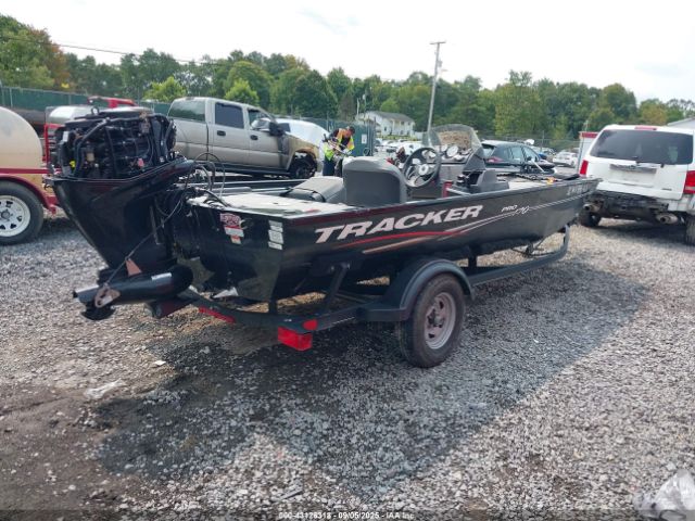 Tracker Marine Pro 170 Image 4