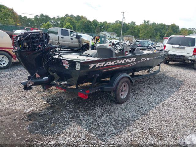 Tracker Marine Pro 170 Image 4
