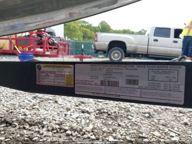 Tracker Marine Pro 170 Image 8