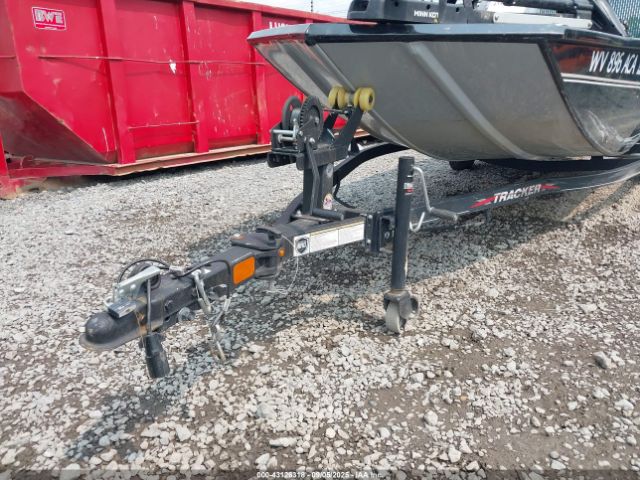 Tracker Marine Pro 170 Image 17