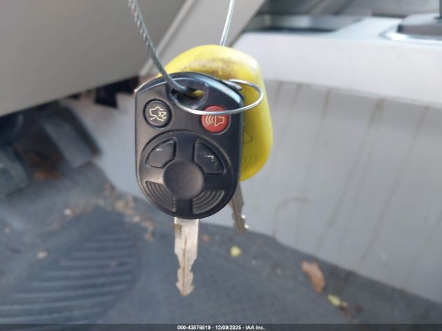 Ford Escape Xlt Image 3