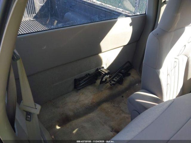 Chevrolet S-10 Ls Image 7