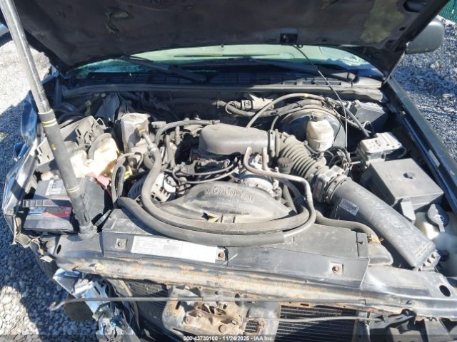 Chevrolet S-10 Ls Image 8