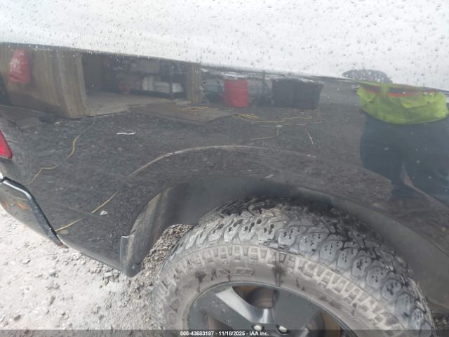 Ram 1500 Express  4x4 5'7 Box Image 15