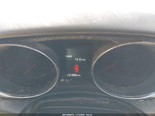 Mitsubishi Outlander 2.0 Es Awc Image 14