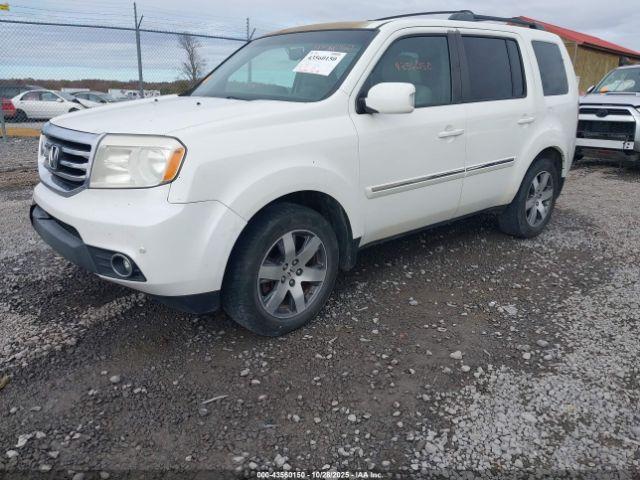 Honda Pilot Touring Image 3