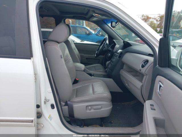 Honda Pilot Touring Image 17