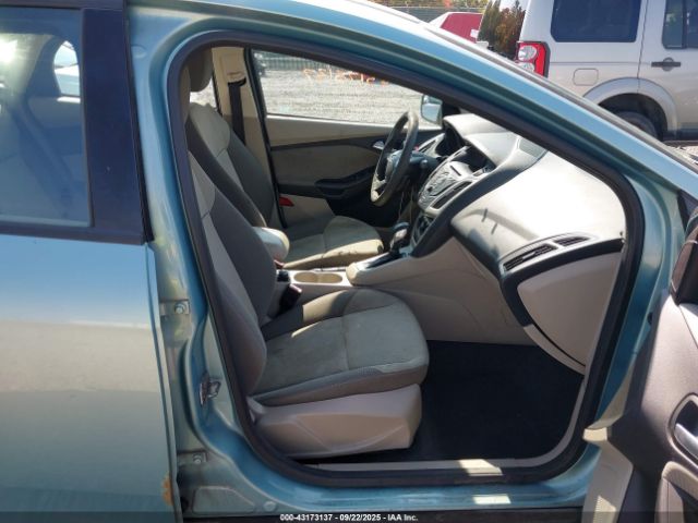 Ford Focus Se Image 7