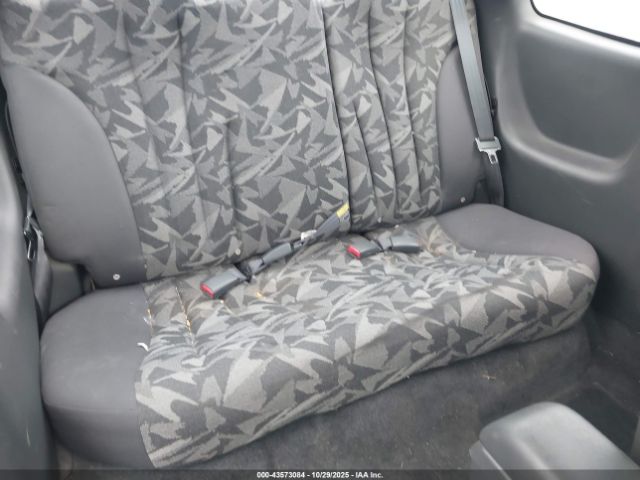 Pontiac Sunfire Image 10