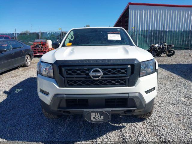 Nissan Frontier King Cab S 4x4 Image 5