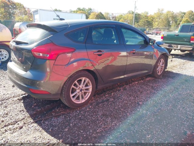 Ford Focus Se Image 11