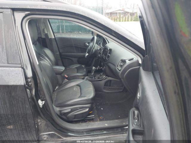 Jeep Compass Altitude 4x4 Image 17