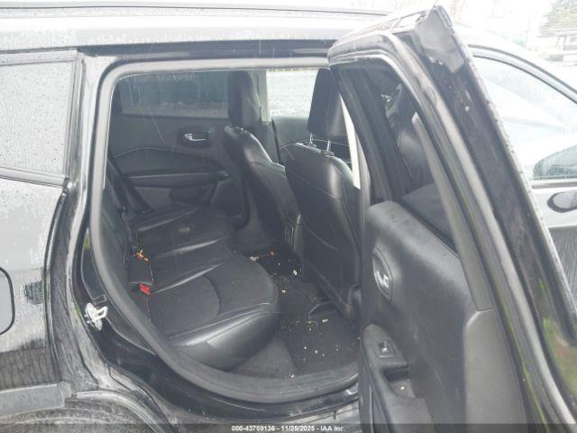 Jeep Compass Altitude 4x4 Image 13