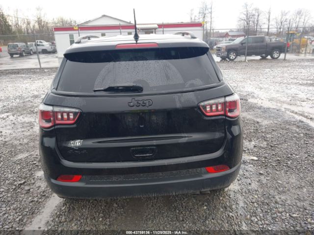Jeep Compass Altitude 4x4 Image 15