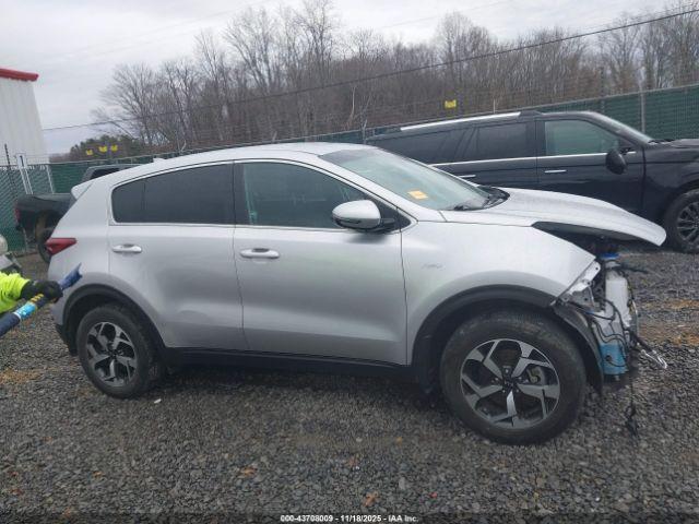 Kia Sportage Lx Image 2