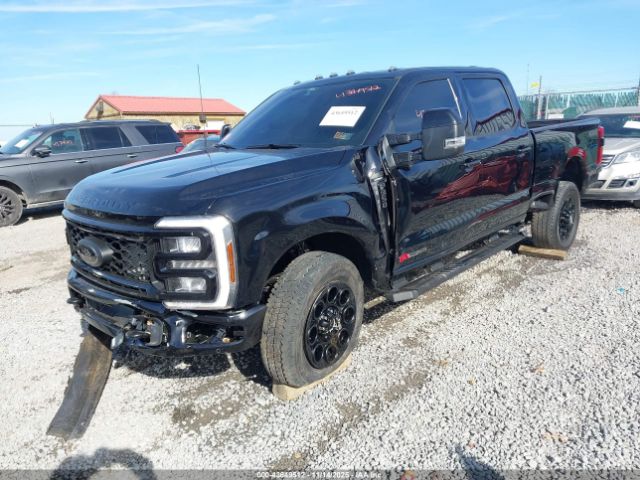 Ford F-350 Lariat Image 6