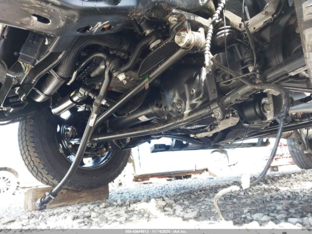 Ford F-350 Lariat Image 15