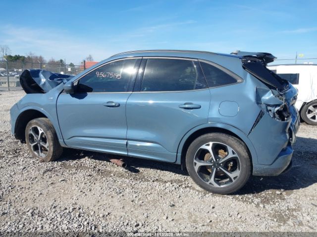 Ford Escape St-line Select Image 2