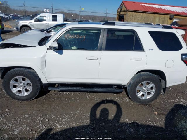 Toyota 4Runner Sr5 Premium Image 12