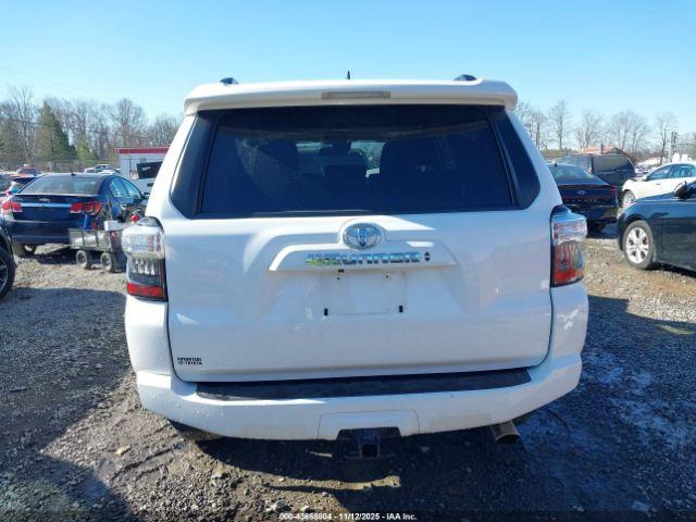 Toyota 4Runner Sr5 Premium Image 14