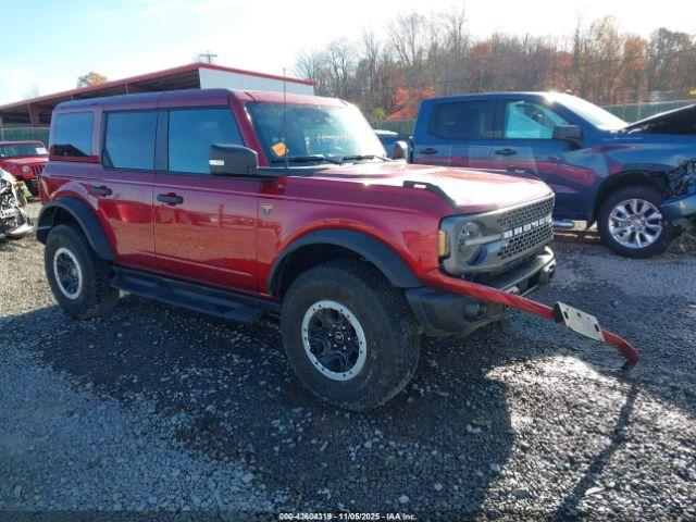  Salvage Ford Bronco